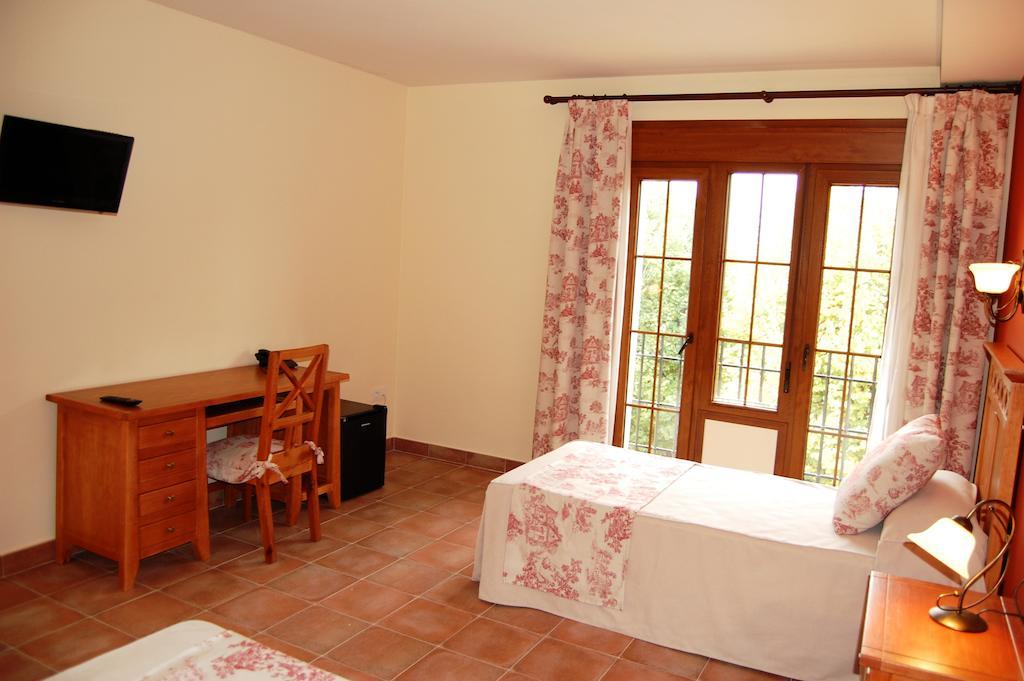 Hotel El Cortijo De Daimiel Room photo
